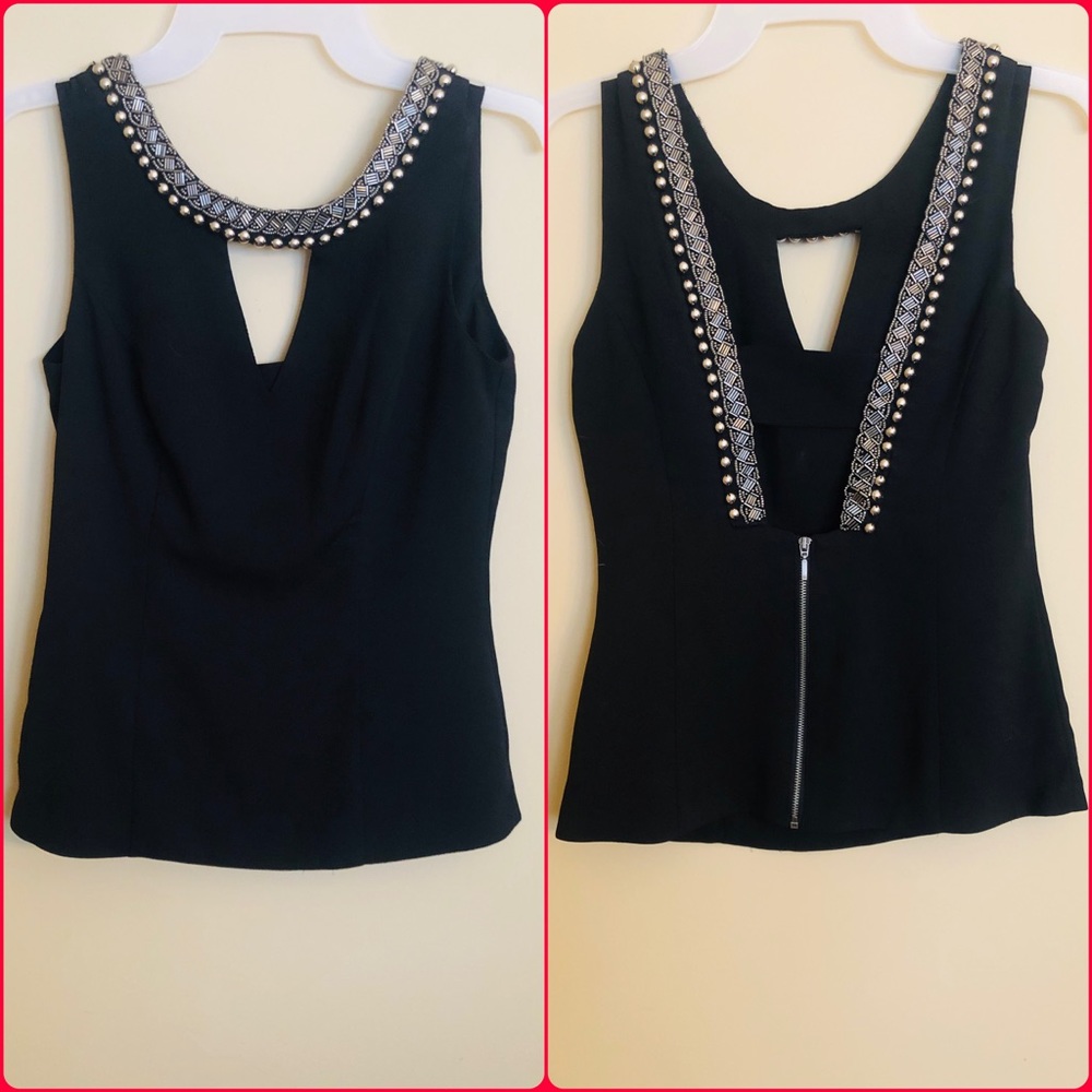 🔥EUC🔥 GORGEOUS Woman's XS Studded Detailed Top